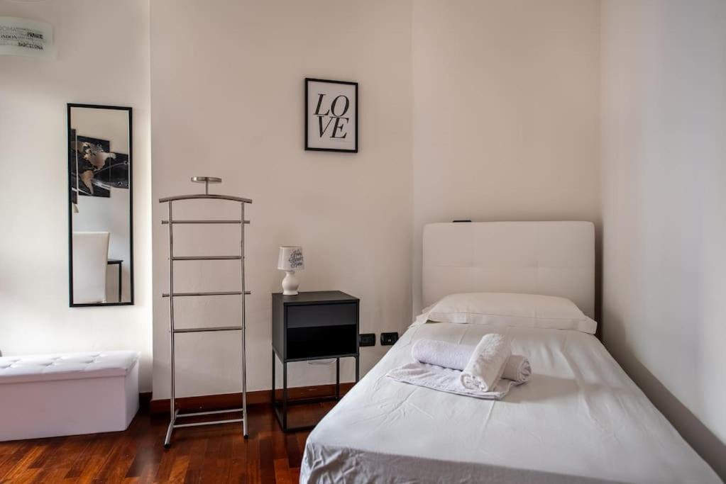 Ferienwohnung Attico Vicino Milano, Mxp, Rho Fiera Busto Arsizio Exterior foto